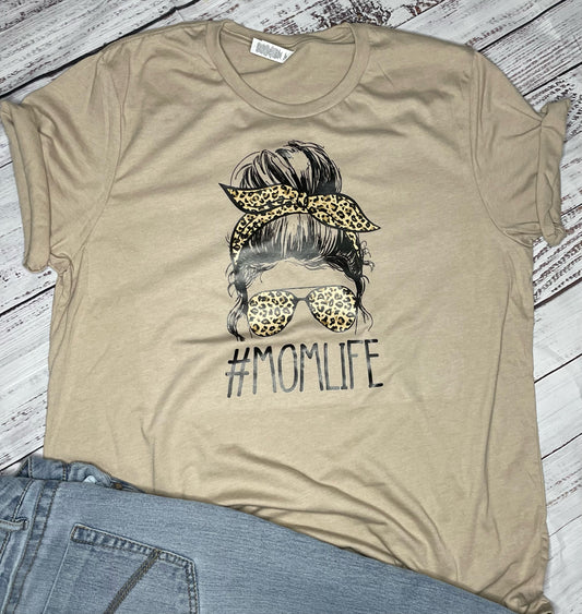 MOM LIFE TEE